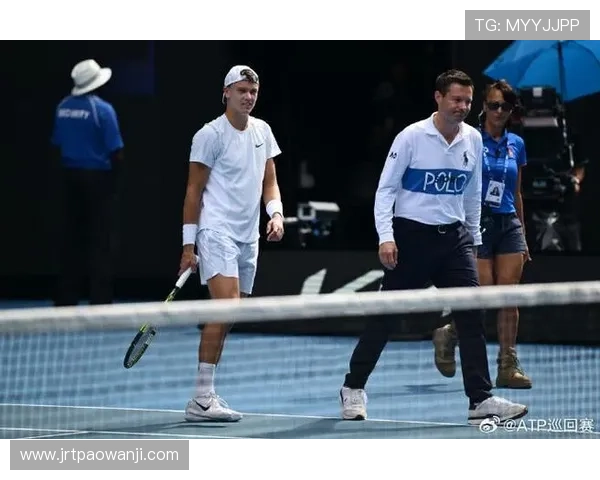 [澳网]辛纳轻松过关 下轮战鲁内.